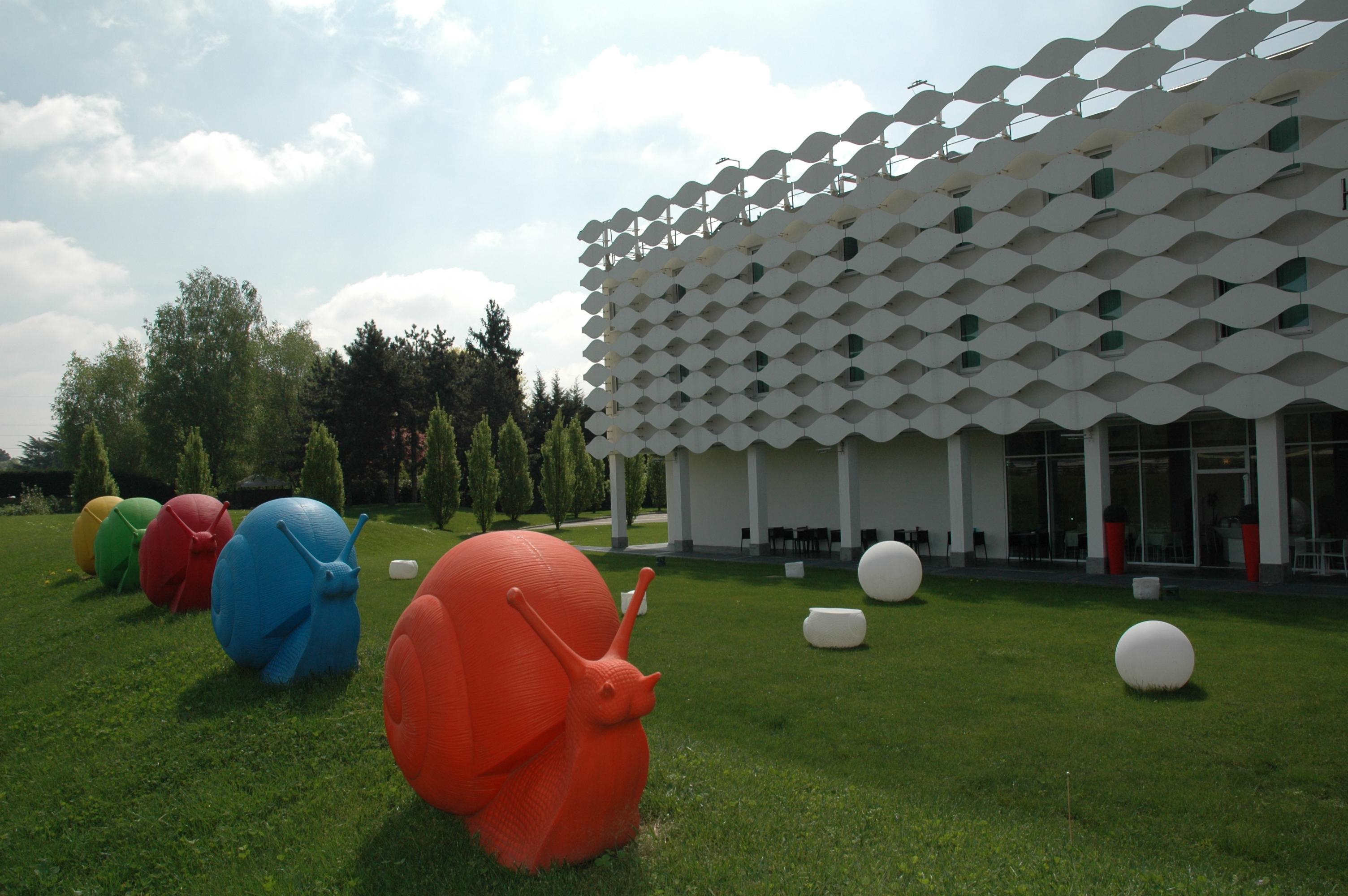 Mo.Om Hotel Olgiate Olona Exterior photo