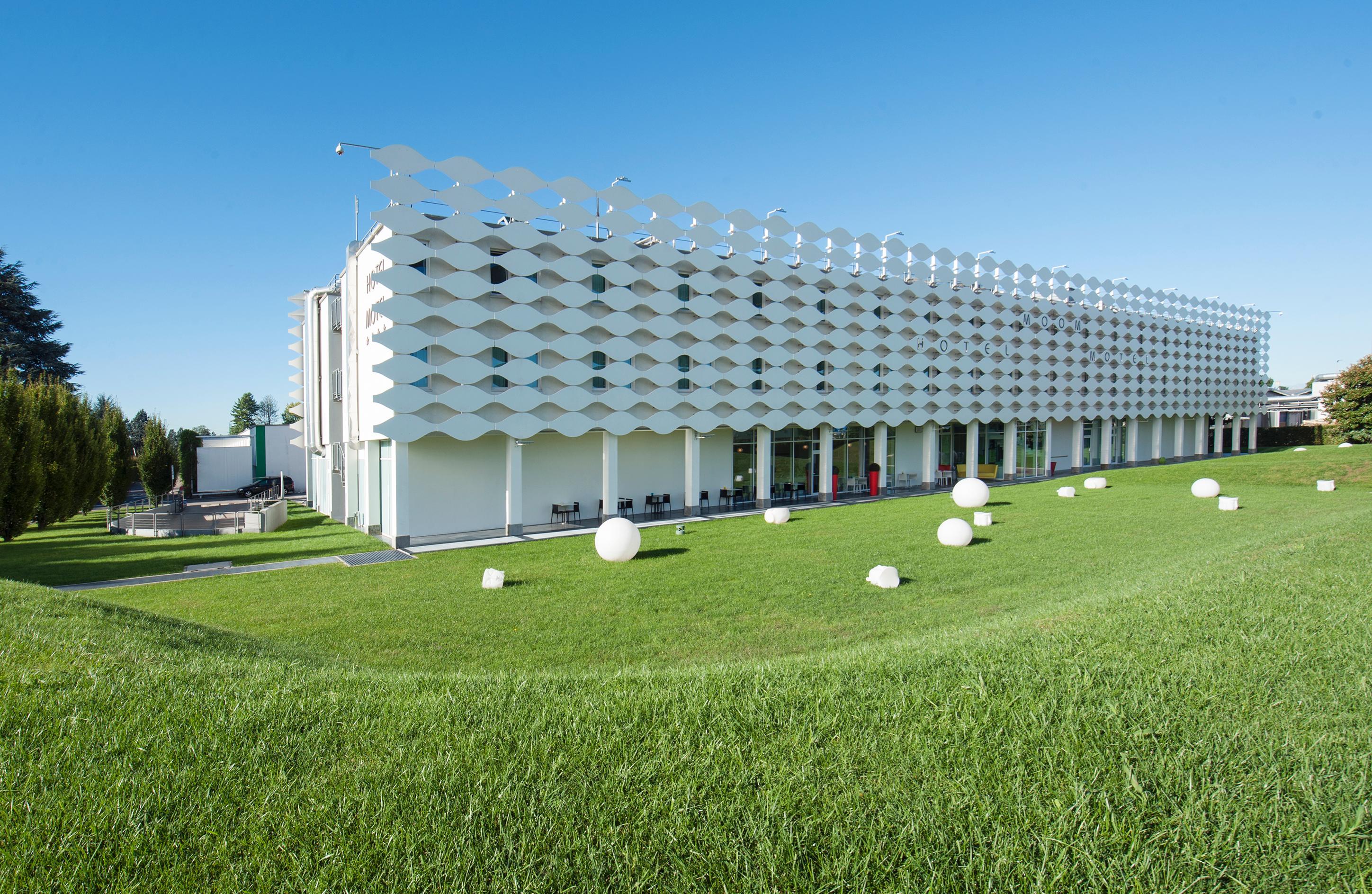Mo.Om Hotel Olgiate Olona Exterior photo