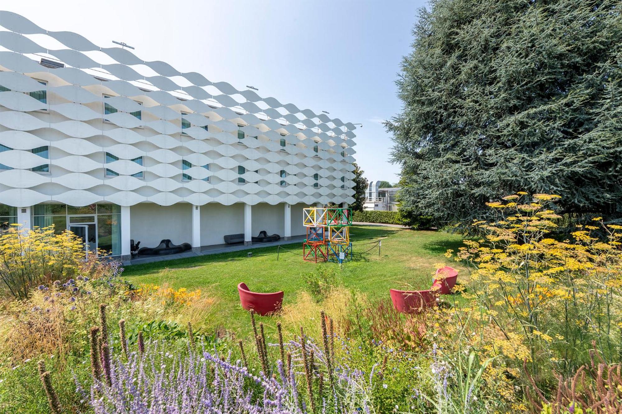 Mo.Om Hotel Olgiate Olona Exterior photo