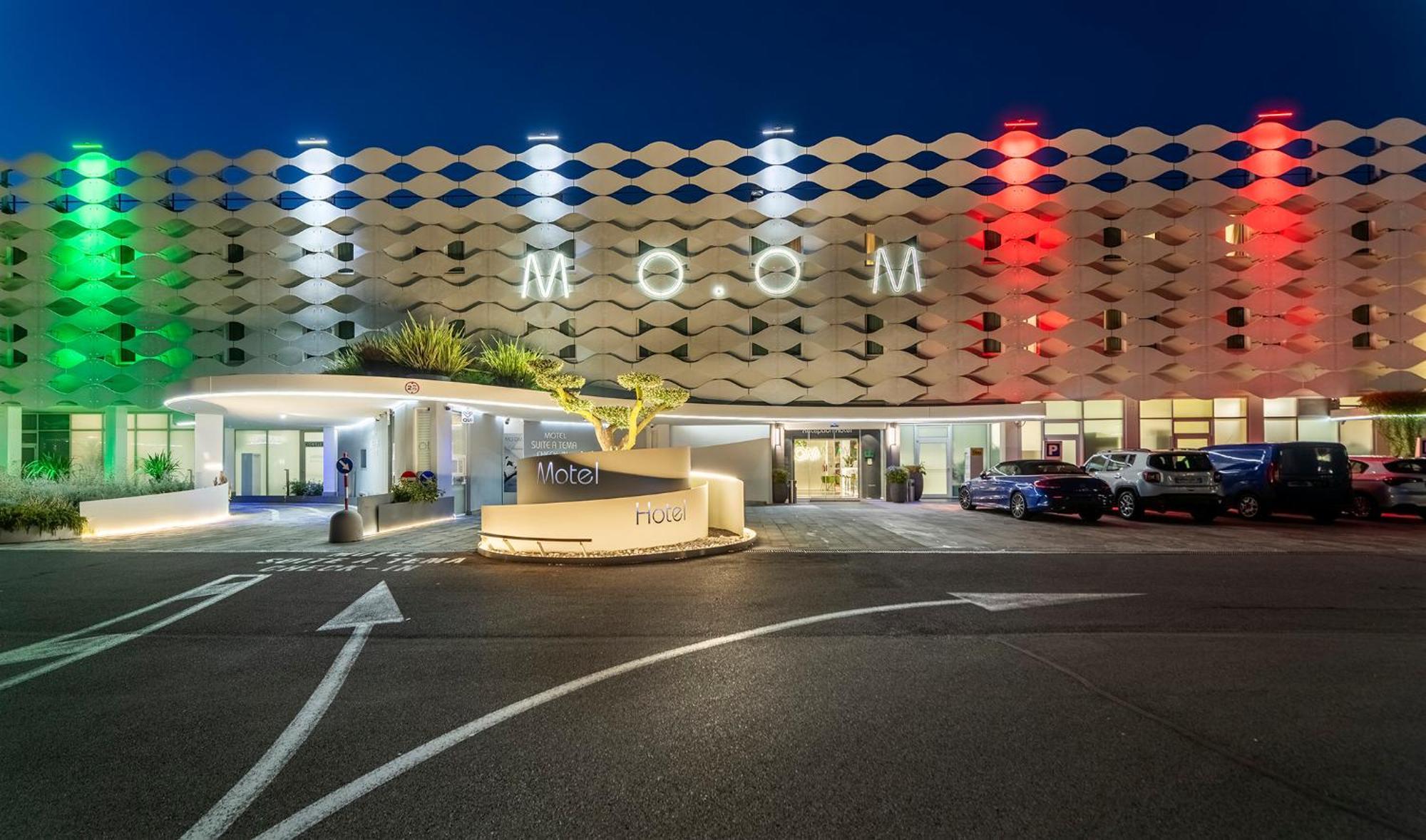 Mo.Om Hotel Olgiate Olona Exterior photo